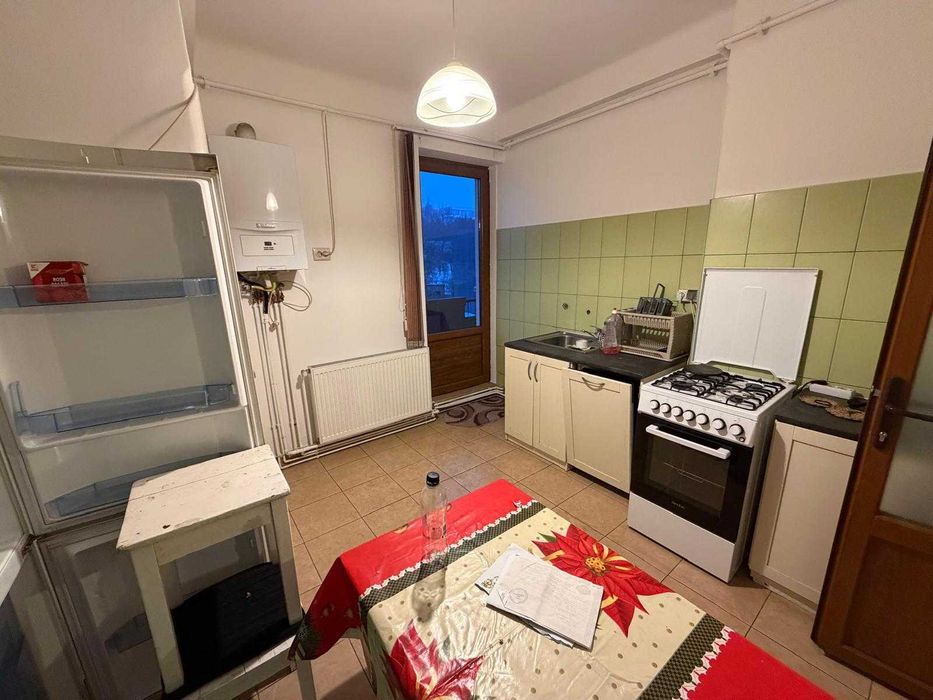 Apartament 2 camere, Decomandat, Etaj 1 din 3, Str Gheorghe Doja nr 34