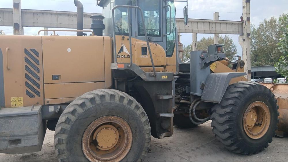 Продам погрузчик 3куб