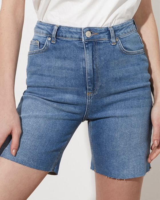 Къси дънкови панталонки с висока талия Trendyol, светъл деним