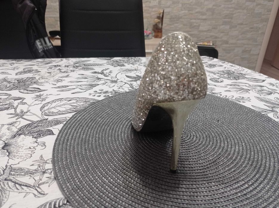 Официални обувки