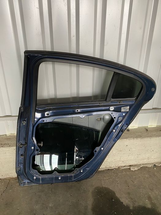 Usa dreapta spate Volvo S60 V60 2011-2018 30762666 32228975