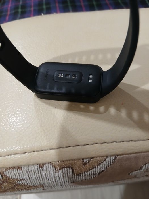 Продам фитнес браслет