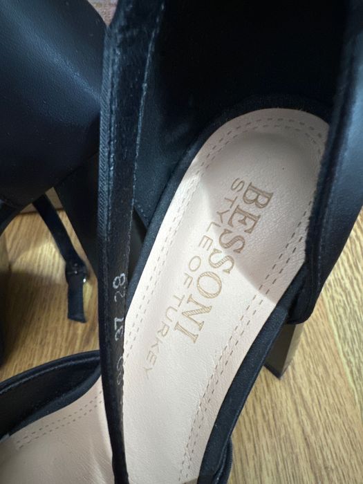 Женские каблуки на вечер