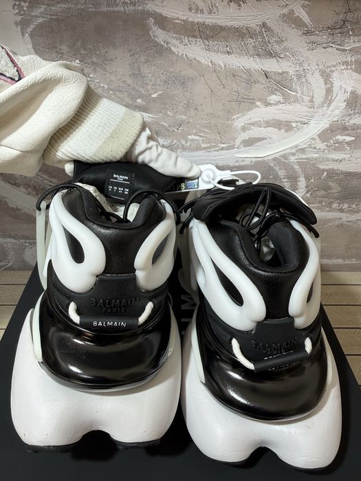 Balmain Unicorn Black White