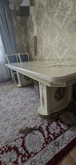 Продам стол со стульями