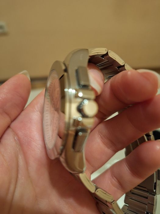 Дамски часовник  .