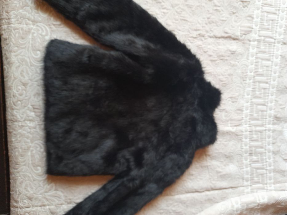 Дамско късо палтенце