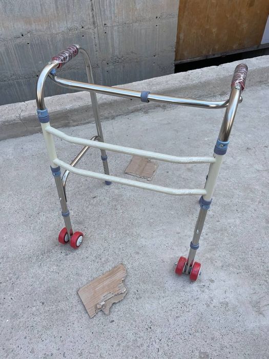 Ходунок серый простой Китай