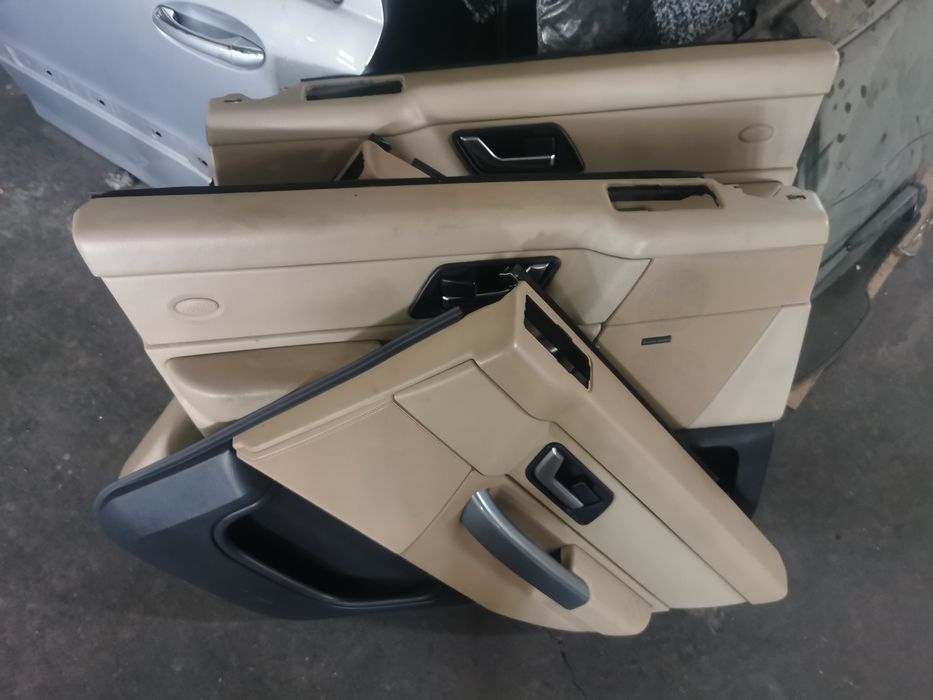 Кожен салон Range Rover Sport бежав елетрически с памет 2.7 HSE 3.6