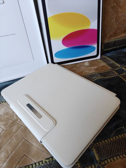 iPad A16 2025 cu tastatura și asigurare furt + avarii