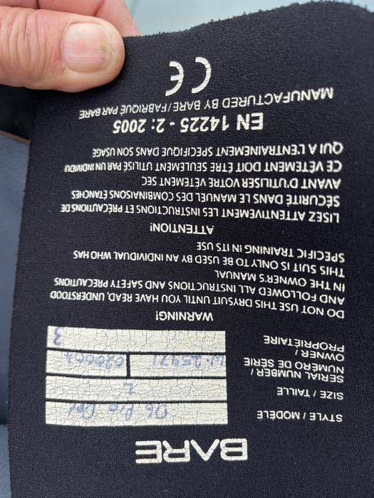 Сух Водолазен костюм размер L