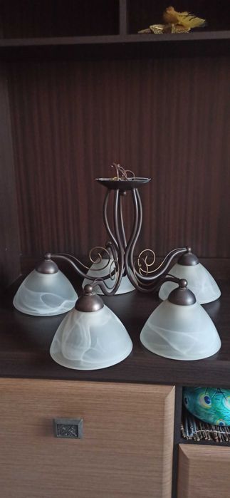 Люстра подвесная потолочная