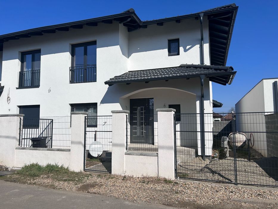 Vand duplex/casă în Timișoara, str Parâng, direct de la proprietar