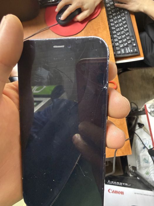 Продам Айфон 12мини