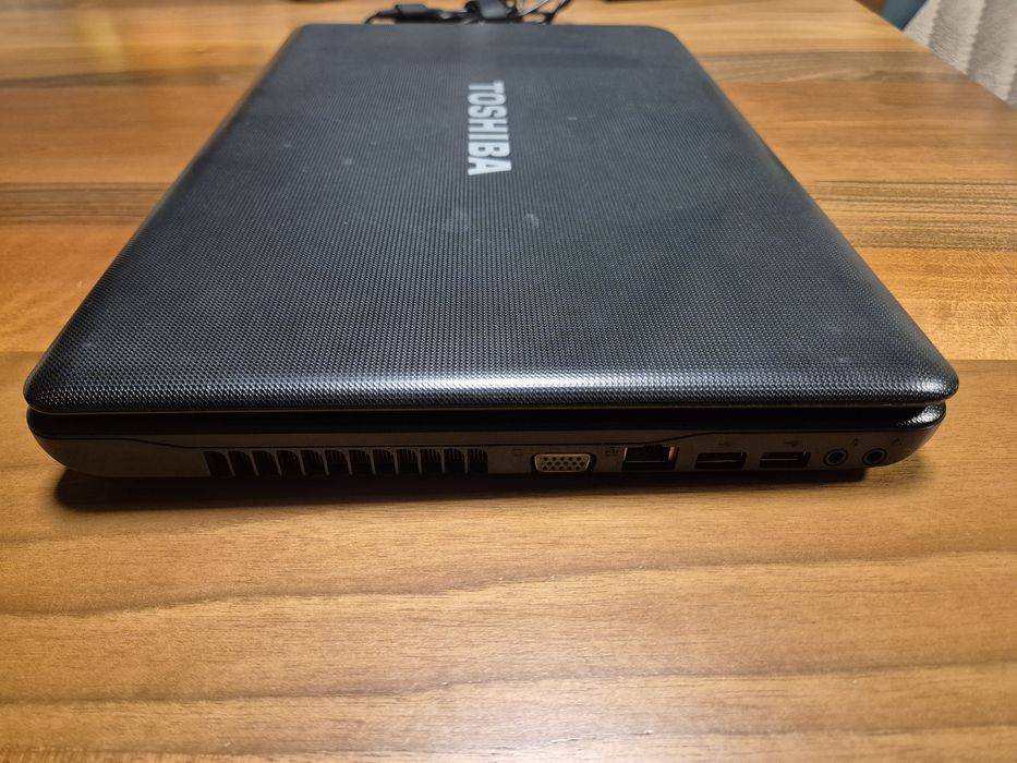 Лаптоп Toshiba Satellite C660-1MT