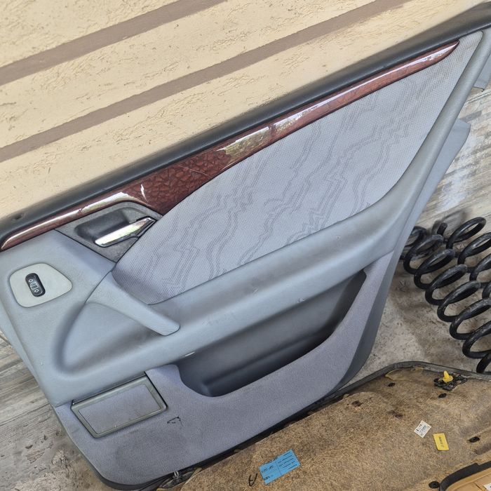 Обшивки салона мерс 210