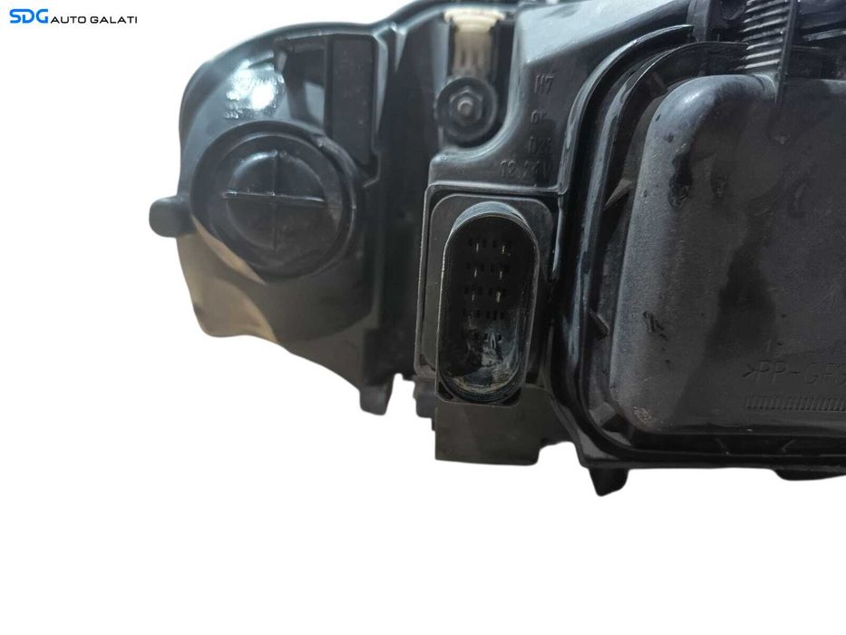 Far Stanga Europa FARA Xenon Audi A3 8P Non Facelift NFL 2004 - 2008 Cod 8P0941003A [LR1892]