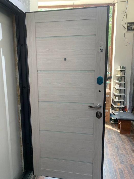 РОССИЯ ЕШИКЛАРИ СКЛАД. Оптом Железные Двери входные металлические, Тем