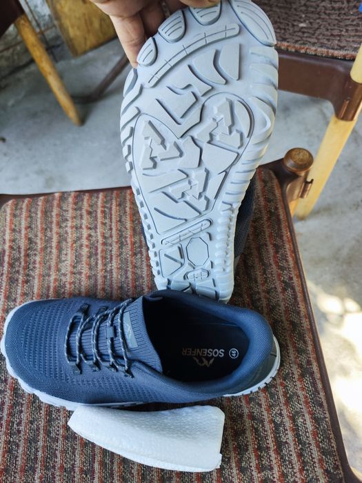 Продавам летни маратонки чисто нови мъжки. 46 N