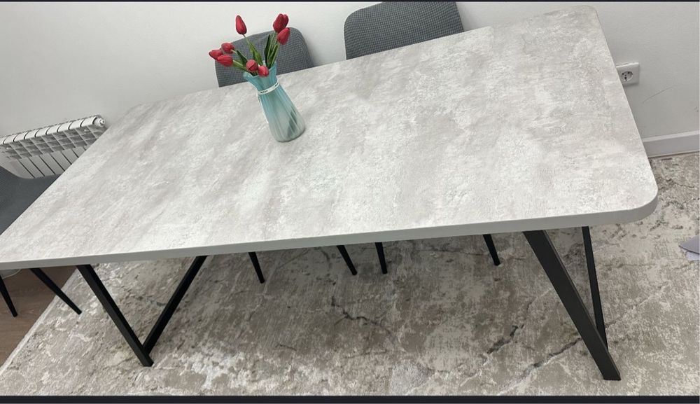 Продаю стол 40000