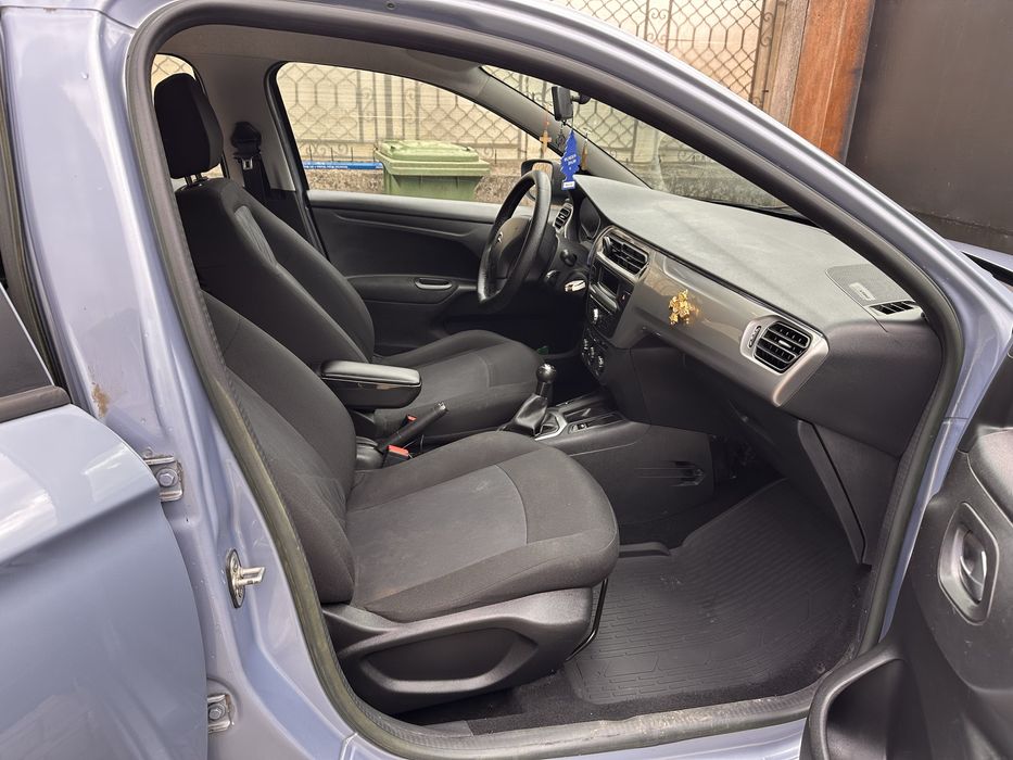 Vand Citroen C-Elysee din 2014 diesel