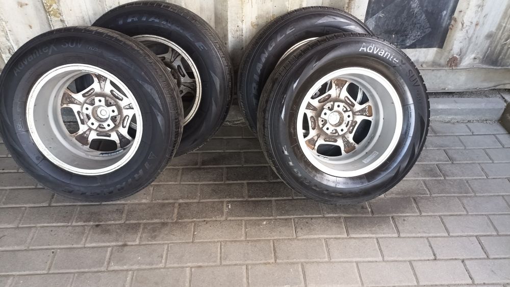 Диски 5x114.3 резина 225/70R16
