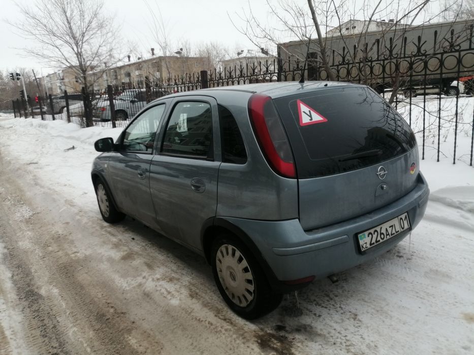 Opel Corsa 2004 года