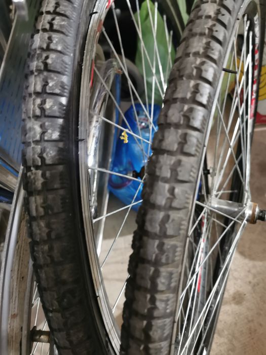 Гуми от количка  запазени