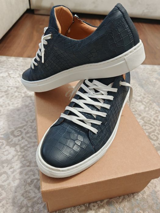 Sneakers low piele noi mărimea 42