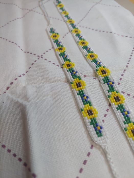 Vand bratari si zgardane…. Stergare pentru cosarca