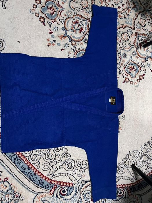 Синий кимоно Дзюдо