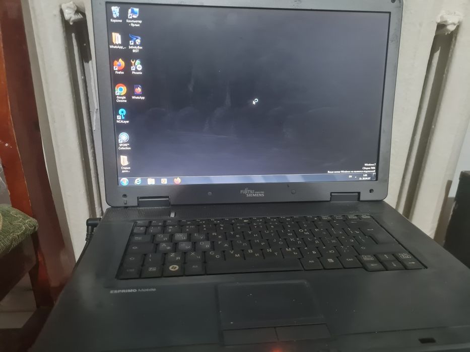 Ноутбук Fujitsu Siemens v5505