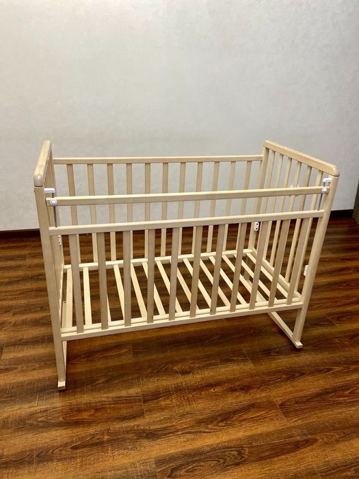 Продам детскую кровать + матрас