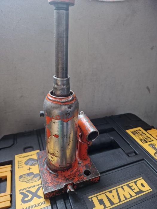 Cric hidraulic  1,5 tone