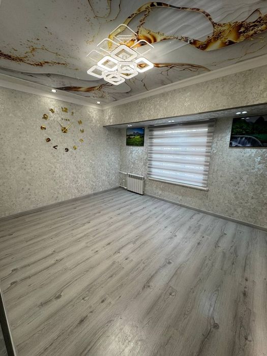 Chilozor 7 kv da 2 xona parus oldida yul yuzda