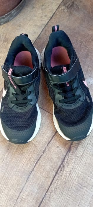 Маркови маратонки  найк 28,5,32-33,33,37-38 номер