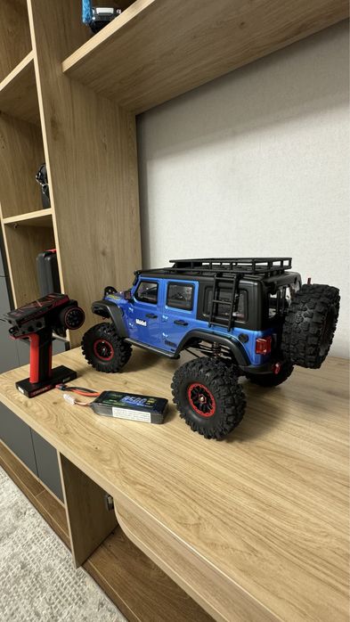 Радиоуправляемая машинка