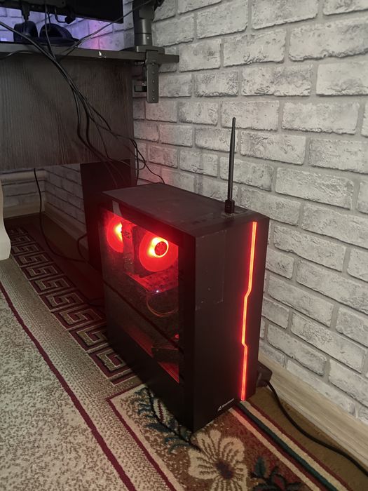 Продаю мощный четкий комп для игр и учебы