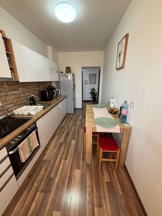 Apartament de închiriat