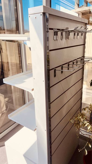 Готовые стилажи для магазина канцтоваваров.