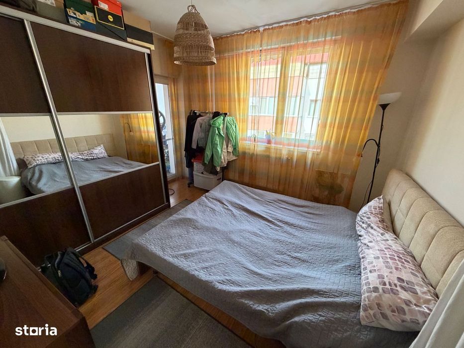 Apartament 3 camere cu scara interioara, zona Centru