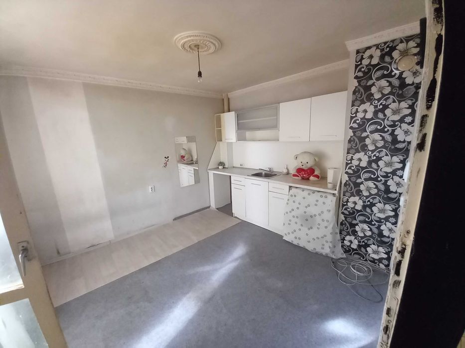 Продава се Двустаен апартамент в Разград, Лудогорие - 67 кв.м за 1217 €/кв.м - Снимка #10