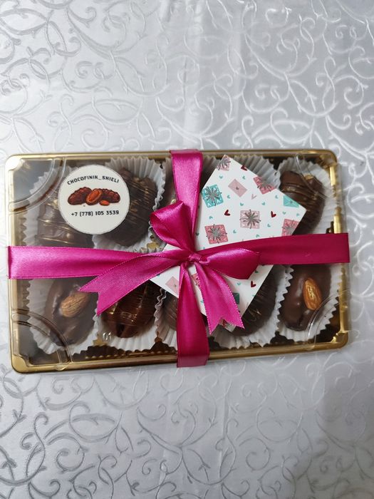 Финики в шоколаде