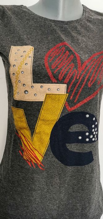 Разпродажба!!! Намаление на последни бройки дамски тениски-10лв.