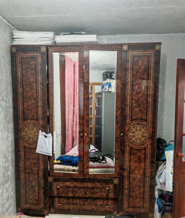 Продам шифоньер 20000 т.