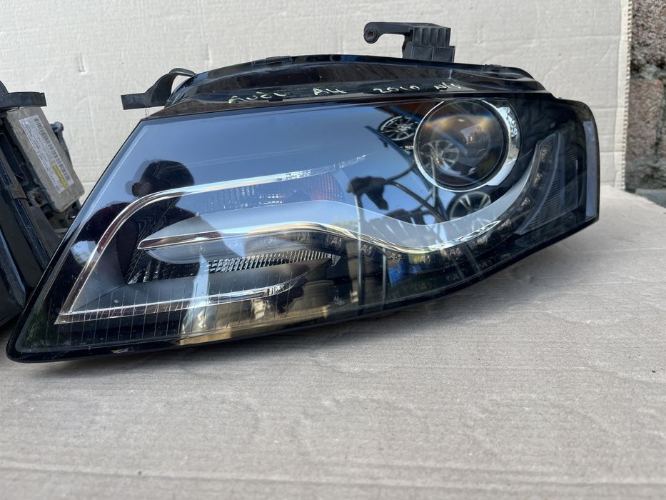 Far / Faruri Audi A4 B8 Bi-xenon LED Adaptiv