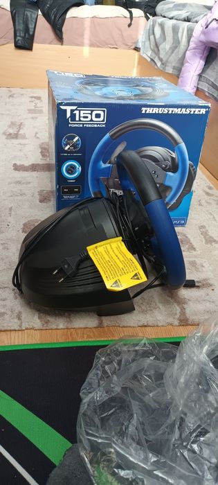 Волан със педали thrustmaster t150