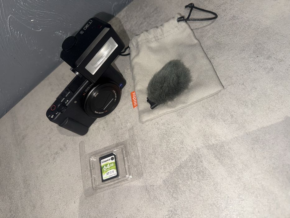 Дигитална камера Sony ZV-1