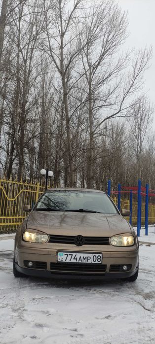 Volkswagen Golf 4