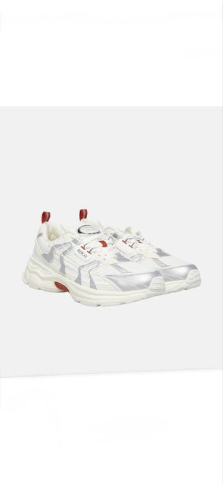 Кецове/Sneakers Replay.
